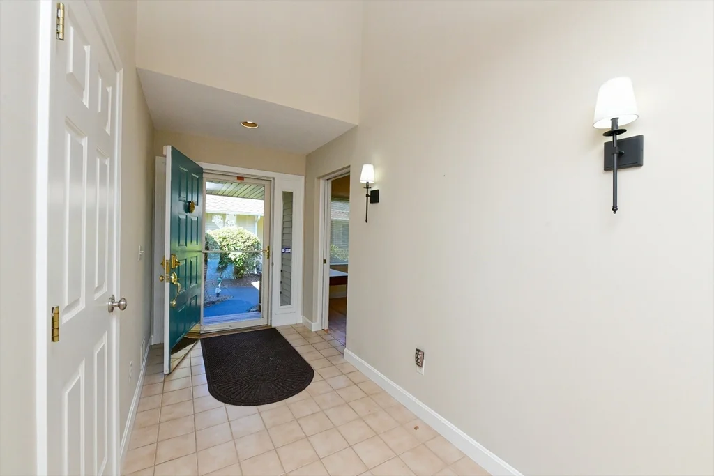 2 bed, 2 bath apartment for rent at 4 Bittersweet Ln Unit 4G - Yearly, Buzzards Bay — photo 4 of 28
