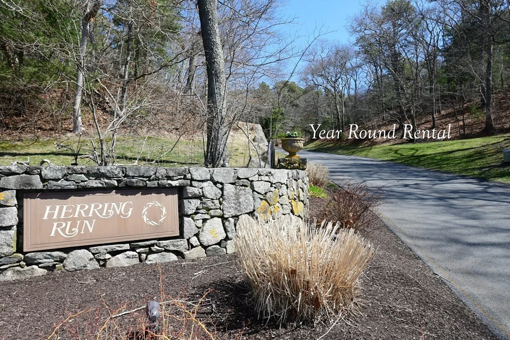2 bed, 2 bath apartment for rent at 4 Bittersweet Ln Unit 4G - Yearly, Buzzards Bay — photo 2 of 28