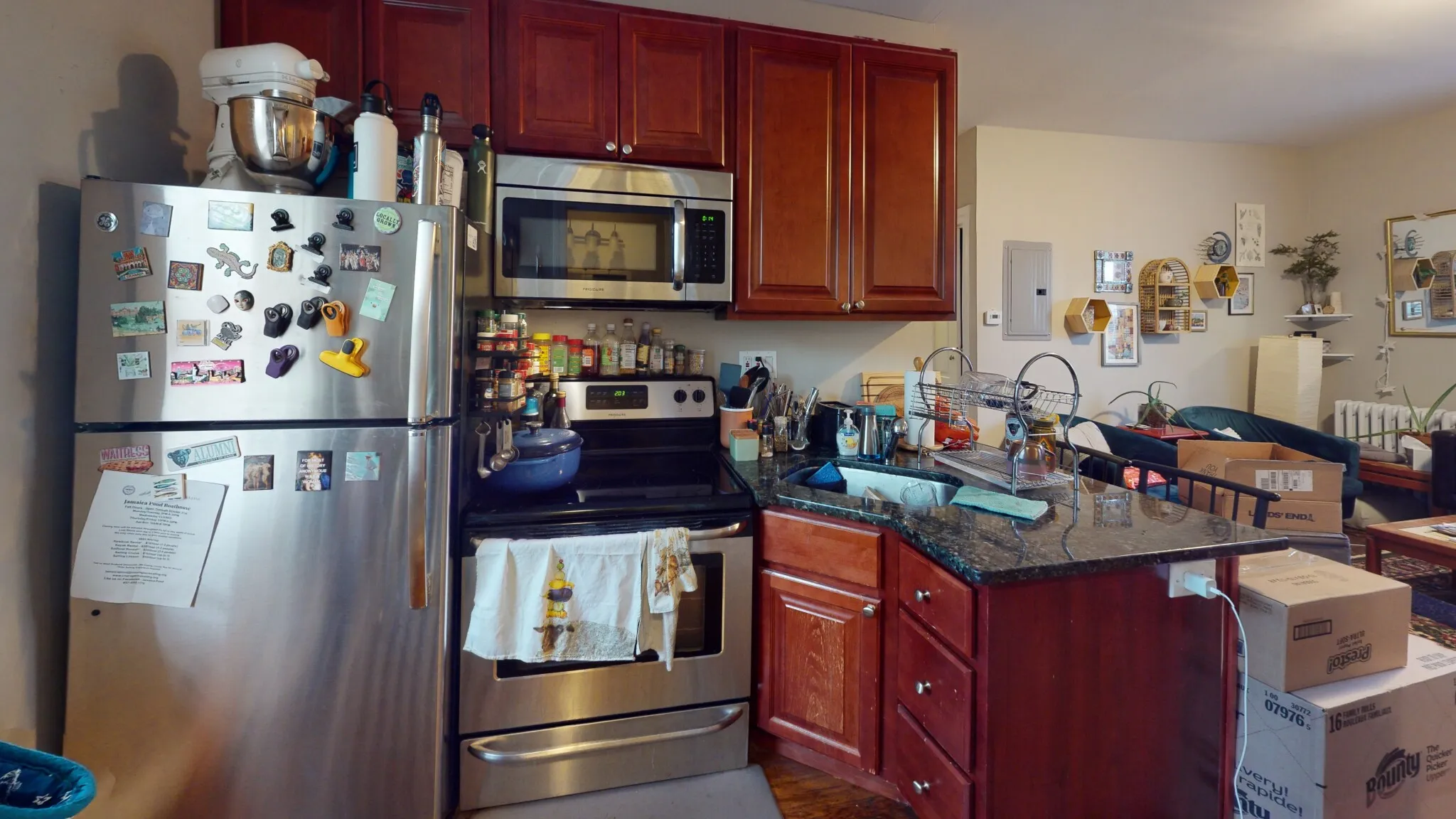 3.5 bed, 2 bath apartment for rent at 4 Boylston Pl Unit 2, Jamaica Plain
