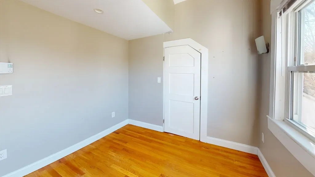 2 bed, 1 bath apartment for rent at 4 Boylston Pl Unit 3, Jamaica Plain — photo 2 of 5