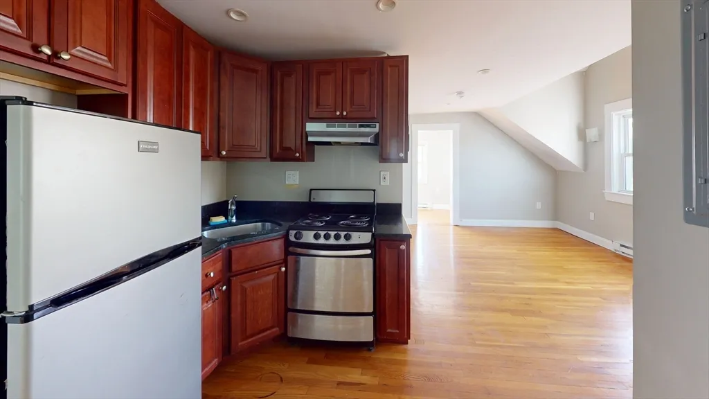 2 bed, 1 bath apartment for rent at 4 Boylston Pl Unit 3, Jamaica Plain
