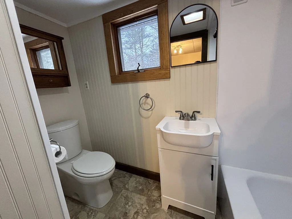 3 bed, 2 bath apartment for rent at 4 Braemore Rd, Taunton — photo 17 of 19