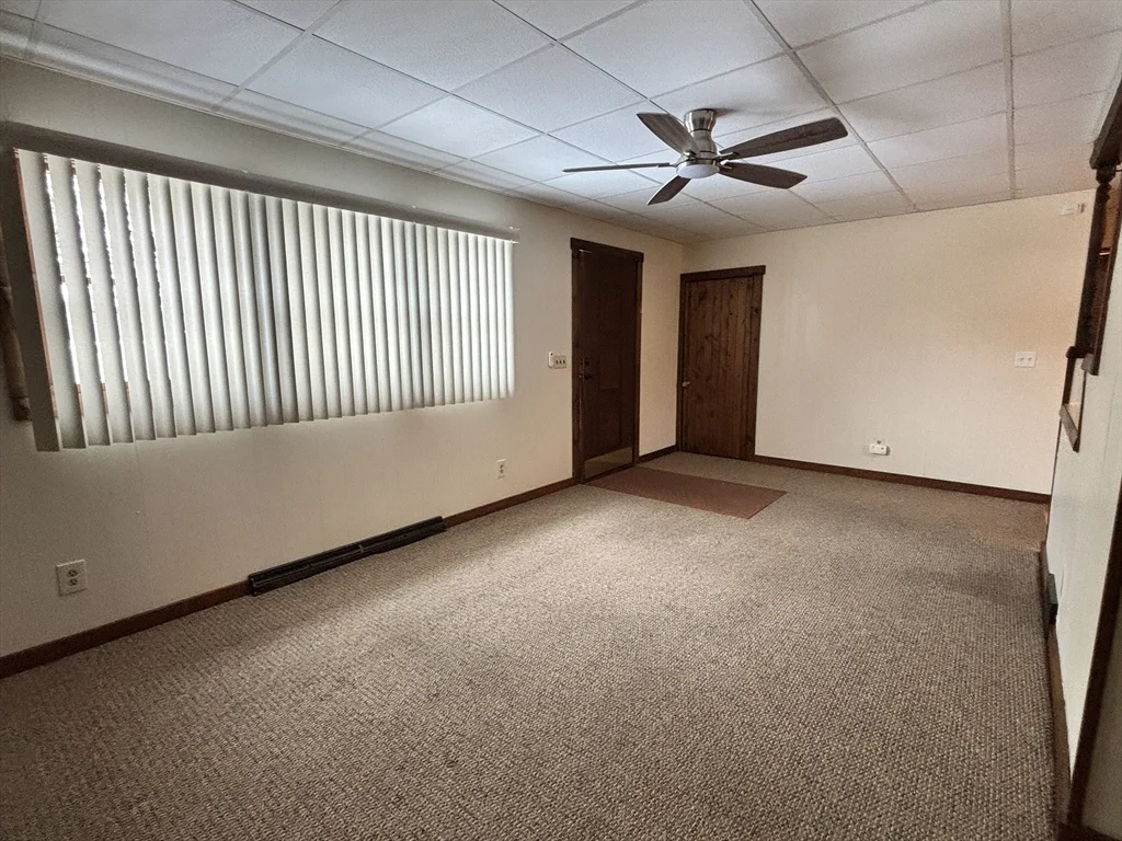 3 bed, 2 bath apartment for rent at 4 Braemore Rd, Taunton — photo 4 of 19
