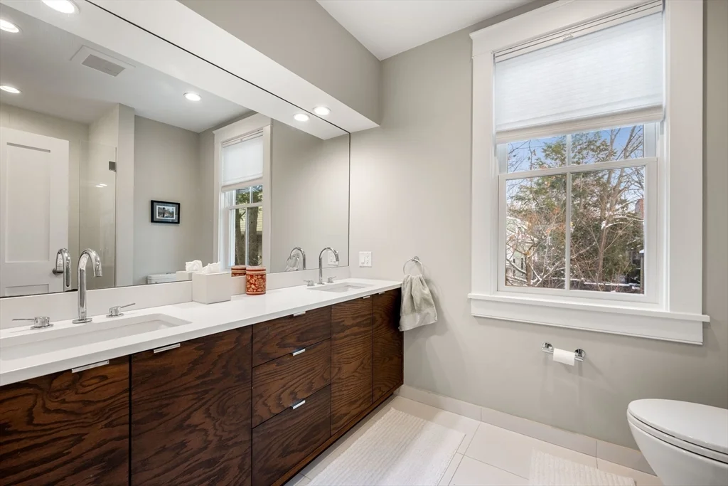 3 bed, 3 bath apartment for rent at 4 Brattle Cir Unit 4, West Cambridge — photo 10 of 21