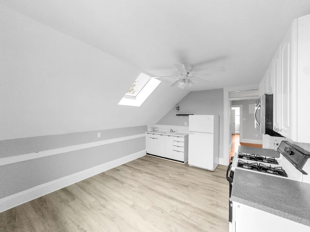 2 bed, 1 bath apartment for rent at 4 Buckley Ave Unit 3, Jamaica Plain — photo 2 of 19