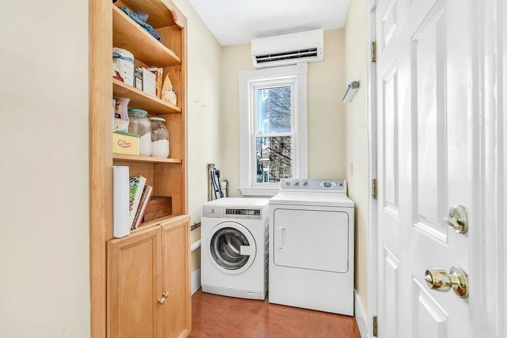4 bed, 1 bath apartment for rent at 4 Bucknam St Unit 2, Mission Hill — photo 4 of 15