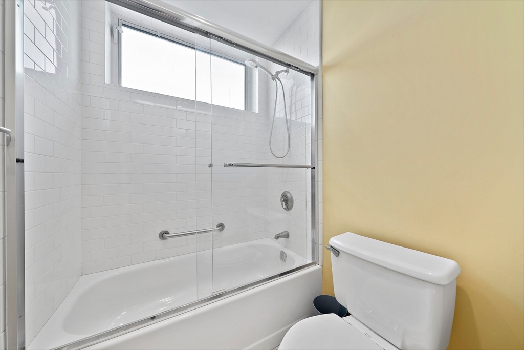 1 bed, 2 bath apartment for rent at 4 Canal Park Unit 507, East Cambridge — photo 17 of 31