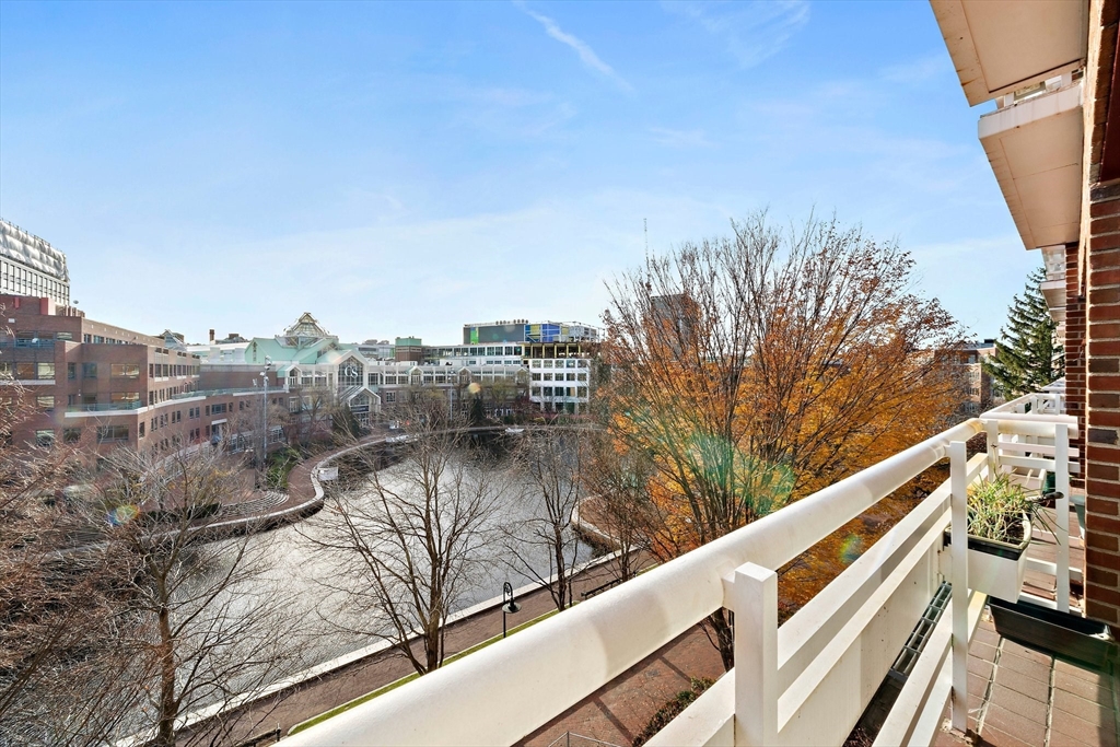 1 bed, 2 bath apartment for rent at 4 Canal Park Unit 507, East Cambridge — photo 21 of 31