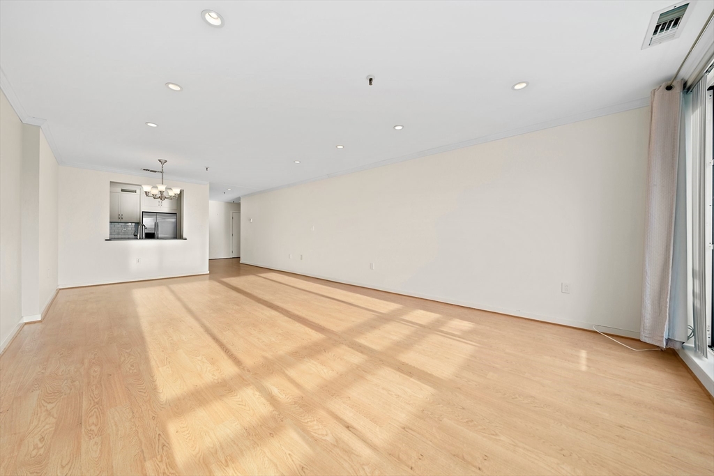 1 bed, 2 bath apartment for rent at 4 Canal Park Unit 507, East Cambridge — photo 5 of 31