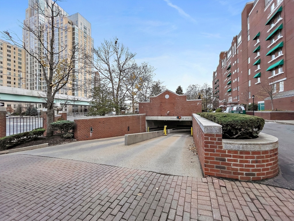 1 bed, 2 bath apartment for rent at 4 Canal Park Unit 507, East Cambridge — photo 24 of 31