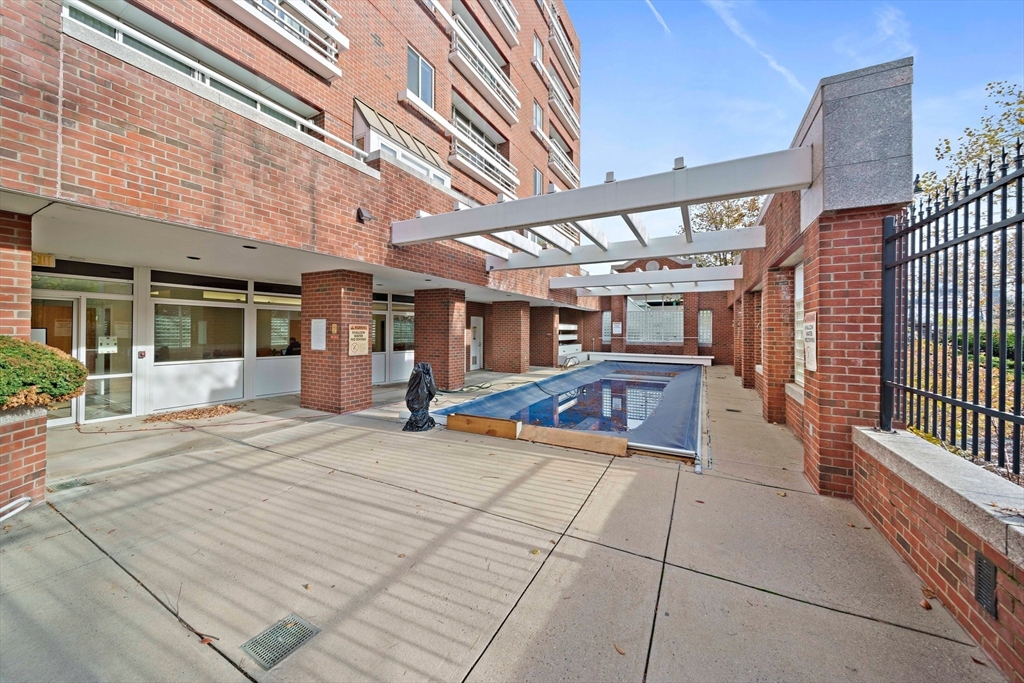 1 bed, 2 bath apartment for rent at 4 Canal Park Unit 507, East Cambridge — photo 28 of 31