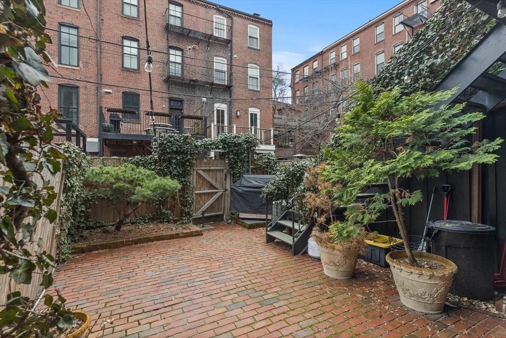 2 bed, 1 bath apartment for rent at 4 Cazenove St Unit 1, South End — photo 21 of 24