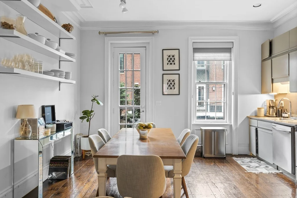 2 bed, 1 bath apartment for rent at 4 Cazenove St Unit 1, South End — photo 6 of 24