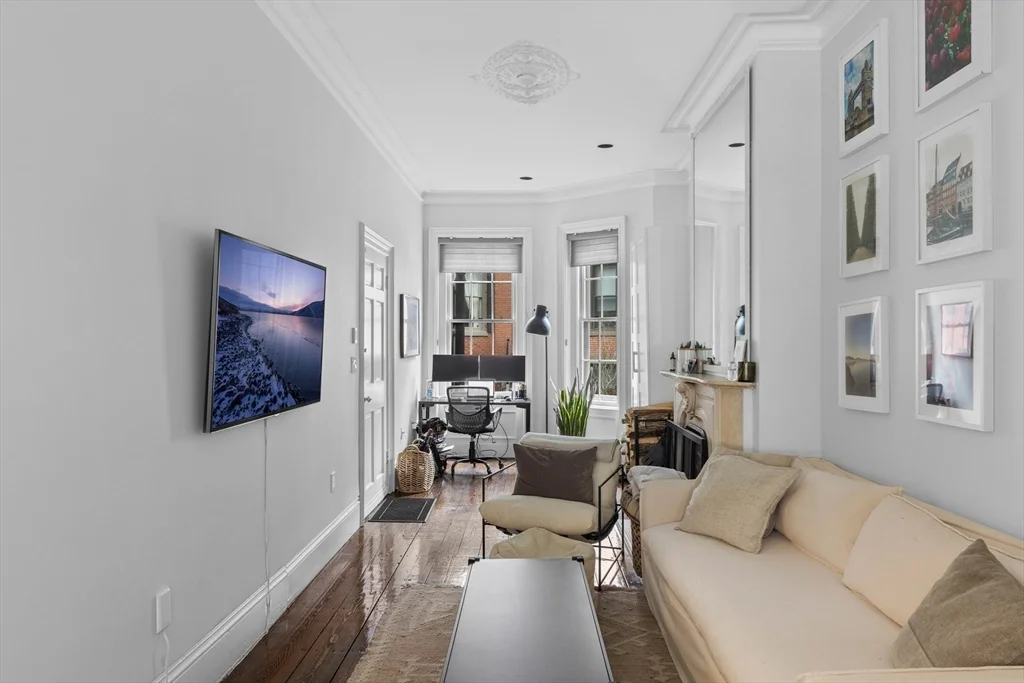 2 bed, 1 bath apartment for rent at 4 Cazenove St Unit 1, South End — photo 3 of 24
