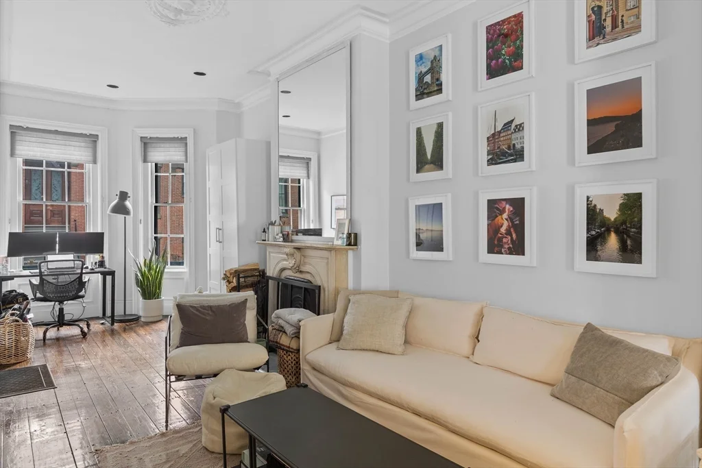2 bed, 1 bath apartment for rent at 4 Cazenove St Unit 1, South End — photo 2 of 24