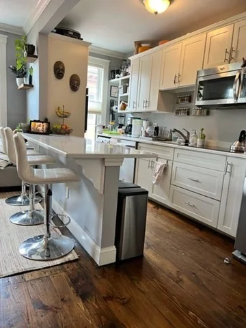 1 bed, 1 bath apartment for rent at 4 Centre Pl Unit 3, Roxbury — photo 7 of 17