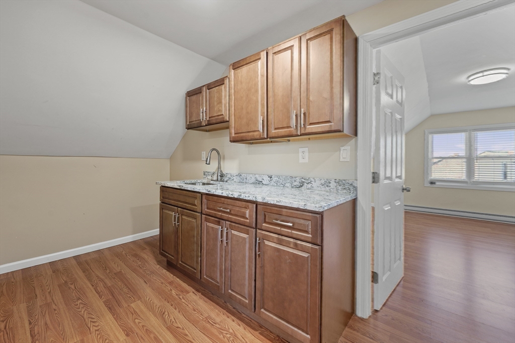 3 bed, 3 bath apartment for rent at 4 Champlain Rd, Salem — photo 31 of 42