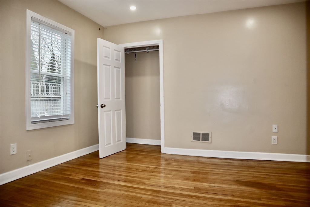 3 bed, 3 bath apartment for rent at 4 Champlain Rd, Salem — photo 26 of 42