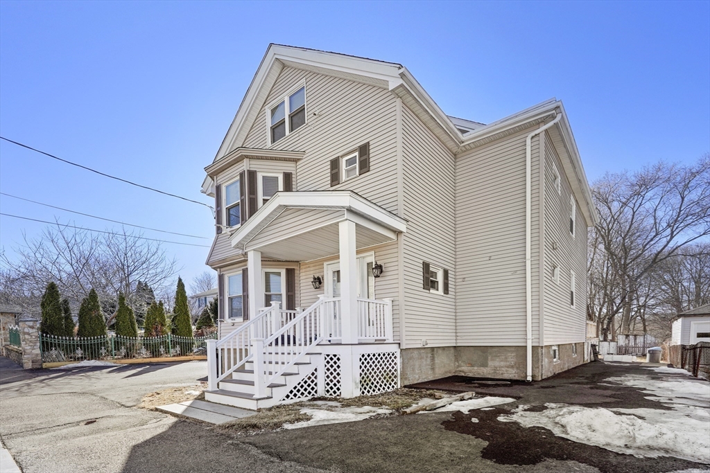 3 bed, 3 bath apartment for rent at 4 Champlain Rd, Salem — photo 2 of 42