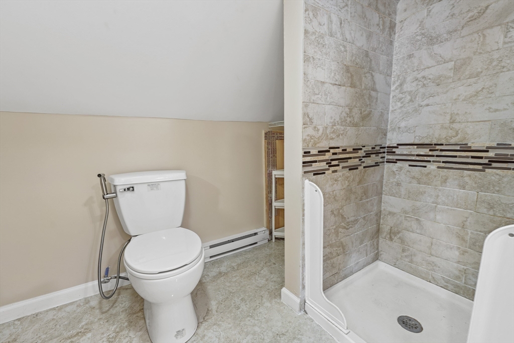 3 bed, 3 bath apartment for rent at 4 Champlain Rd, Salem — photo 36 of 42