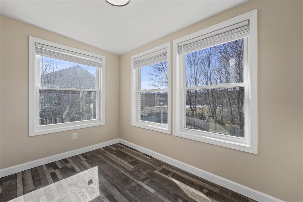 3 bed, 3 bath apartment for rent at 4 Champlain Rd, Salem — photo 21 of 42