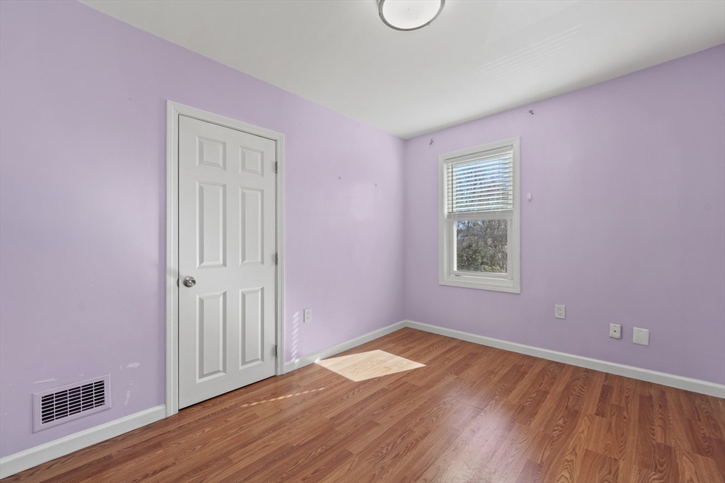3 bed, 3 bath apartment for rent at 4 Champlain Rd, Salem — photo 16 of 42