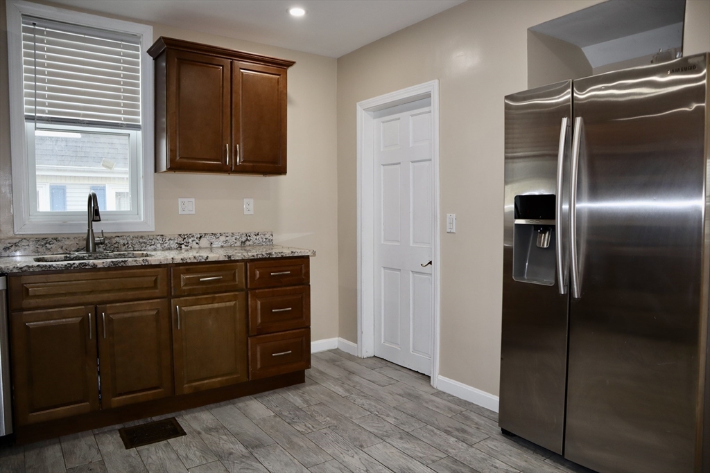 3 bed, 3 bath apartment for rent at 4 Champlain Rd, Salem — photo 20 of 42