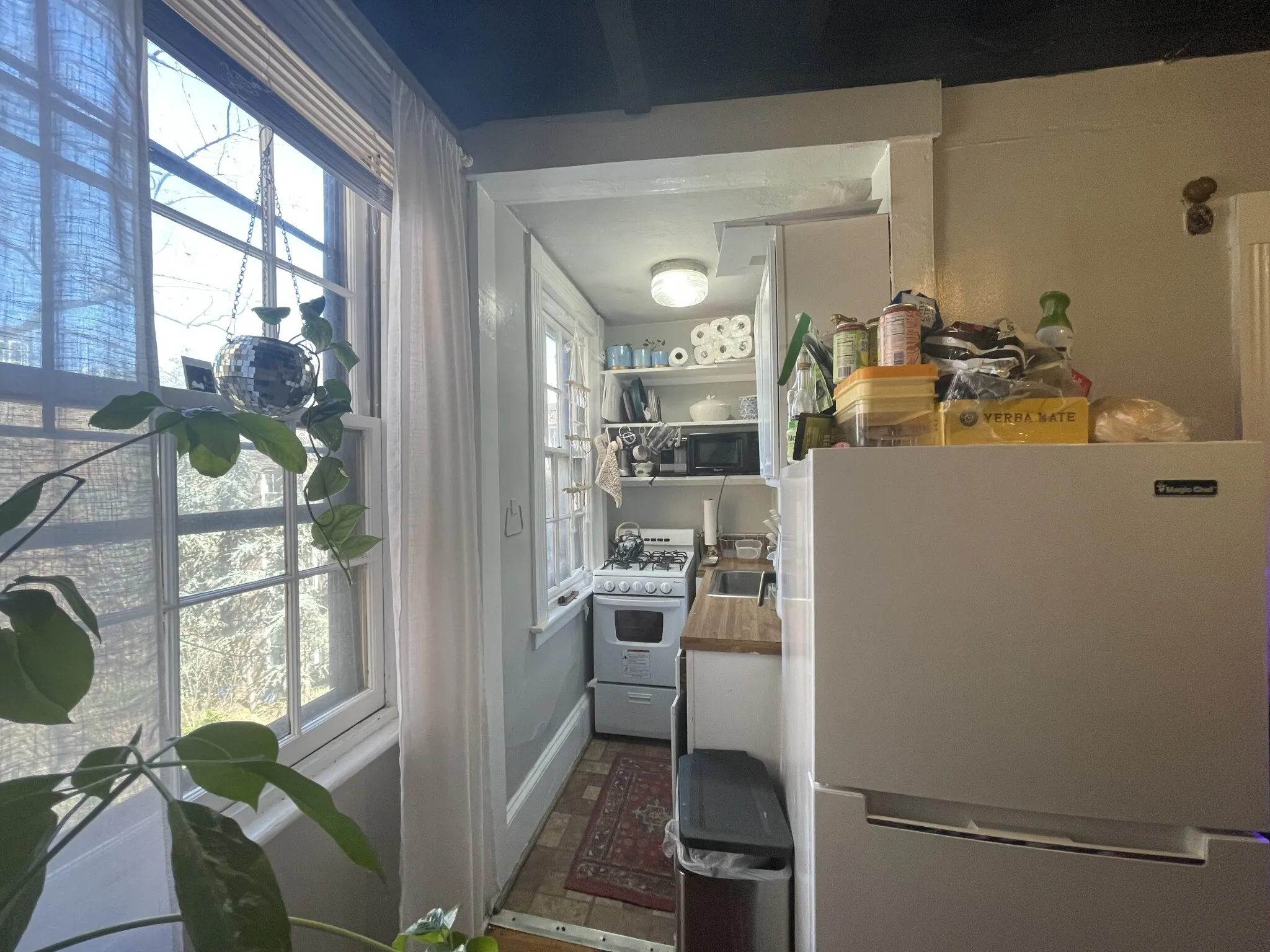 1 bed, 1 bath apartment for rent at 4 Champney Pl Unit 2, Beacon Hill — photo 3 of 8
