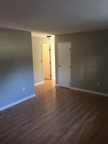 2 bed, 1 bath apartment for rent at 4 Chapel Hill Dr Unit 2, Plymouth — photo 3 of 7