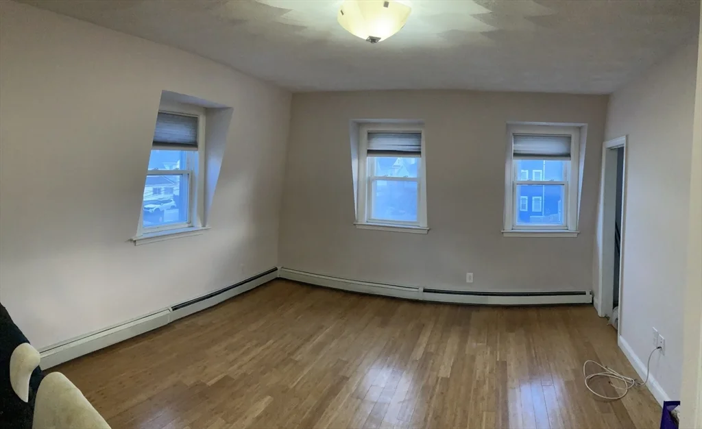 1 bed, 2 bath apartment for rent at 4 Charles St Unit 2, Winthrop — photo 9 of 13