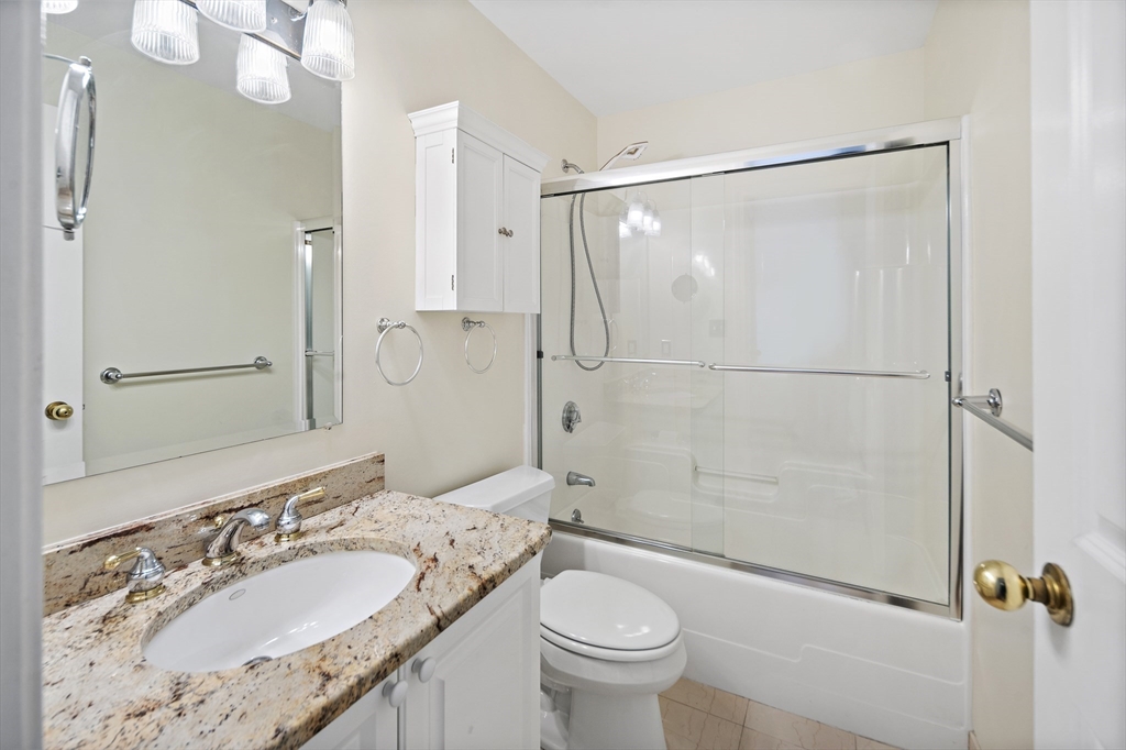 2 bed, 2 bath apartment for rent at 4 Charlesgate E Unit 101, Back Bay — photo 21 of 30