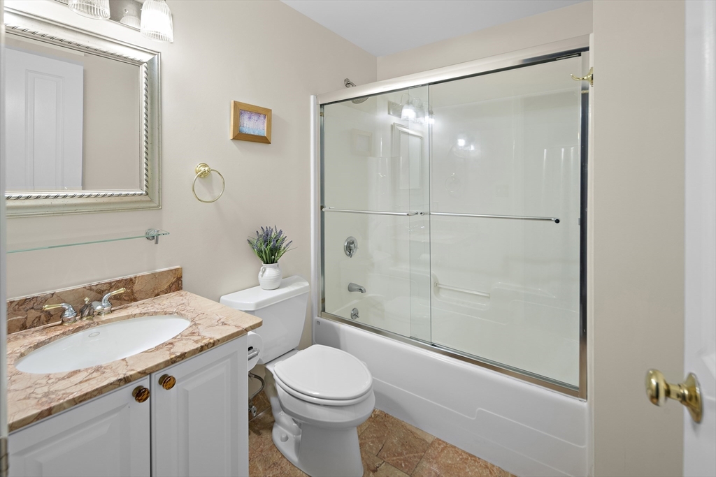 2 bed, 2 bath apartment for rent at 4 Charlesgate E Unit 101, Back Bay — photo 22 of 30