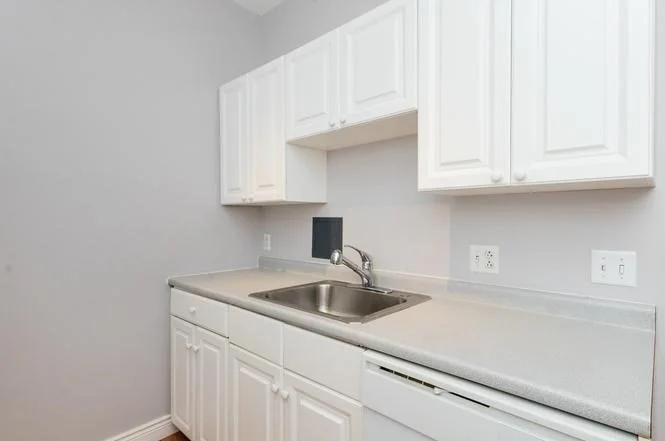 2 bed, 2 bath apartment for rent at 4 Charlesgate E Unit 105, Back Bay — photo 4 of 13