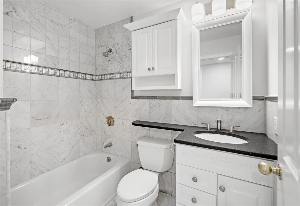 2 bed, 2 bath apartment for rent at 4 Charlesgate E Unit 201, Back Bay — photo 18 of 30