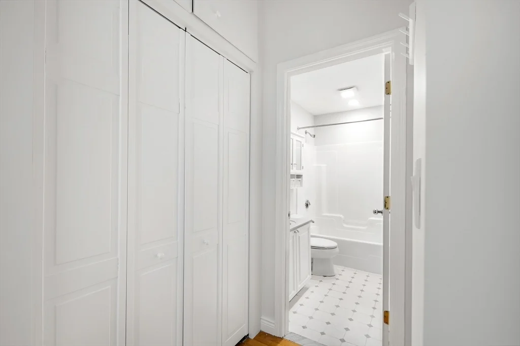 2 bed, 2 bath apartment for rent at 4 Charlesgate E Unit 201, Back Bay — photo 14 of 30