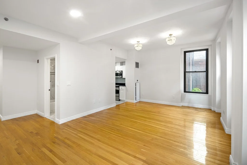 2 bed, 2 bath apartment for rent at 4 Charlesgate E Unit 201, Back Bay — photo 10 of 30