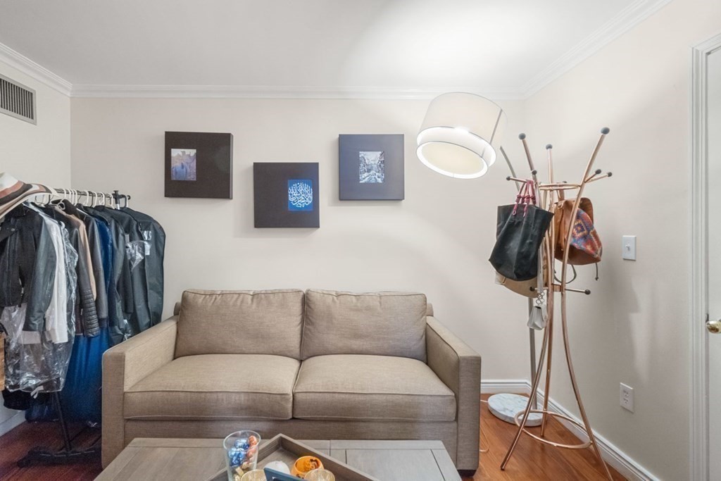3 bed, 2 bath apartment for rent at 4 Charlesgate E Unit 202, Back Bay — photo 14 of 24
