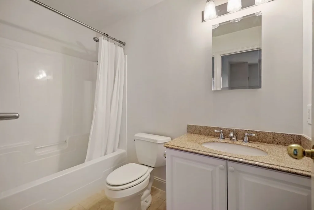 2 bed, 2 bath apartment for rent at 4 Charlesgate E Unit 302, Boston — photo 5 of 20