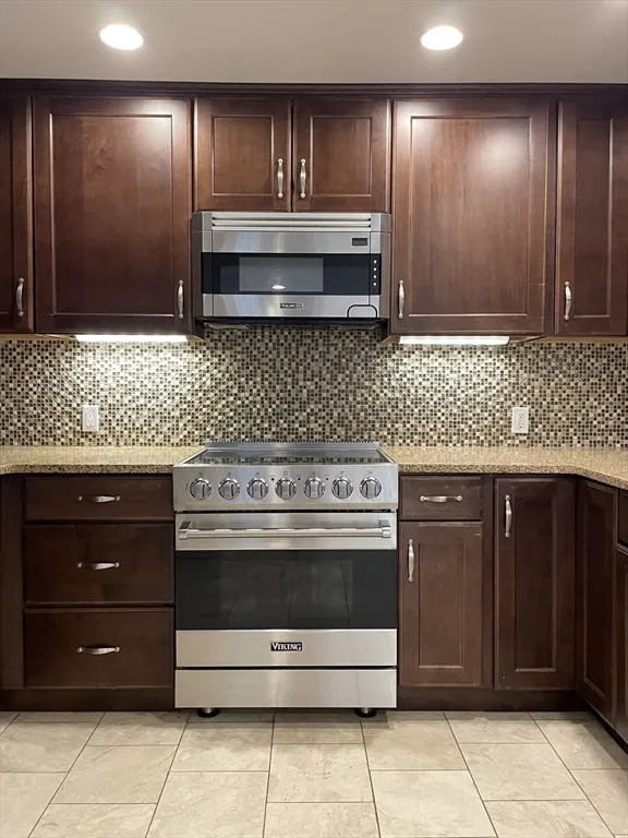 2 bed, 2 bath apartment for rent at 4 Charlesgate E Unit 304, Back Bay — photo 8 of 24
