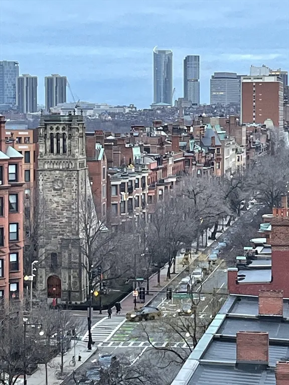 2 bed, 2 bath apartment for rent at 4 Charlesgate E Unit 304, Back Bay — photo 21 of 24