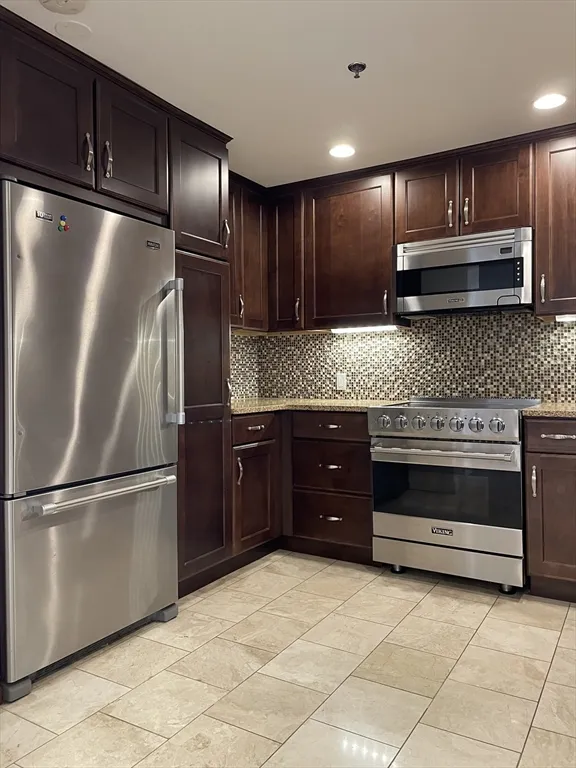 2 bed, 2 bath apartment for rent at 4 Charlesgate E Unit 304, Back Bay — photo 7 of 24