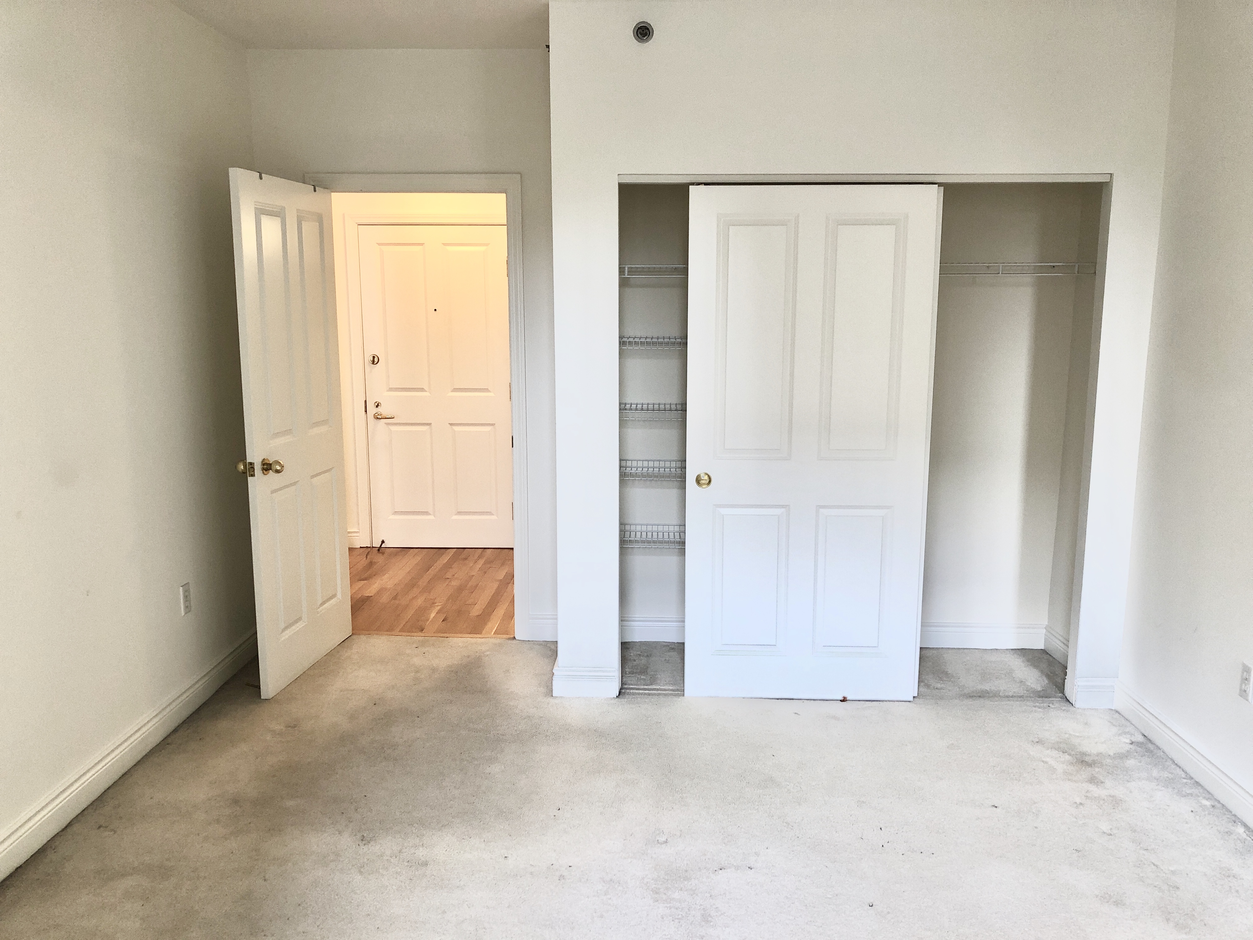 1 bed, 1 bath apartment for rent at 4 Charlesgate E Unit 37, Back Bay — photo 10 of 12