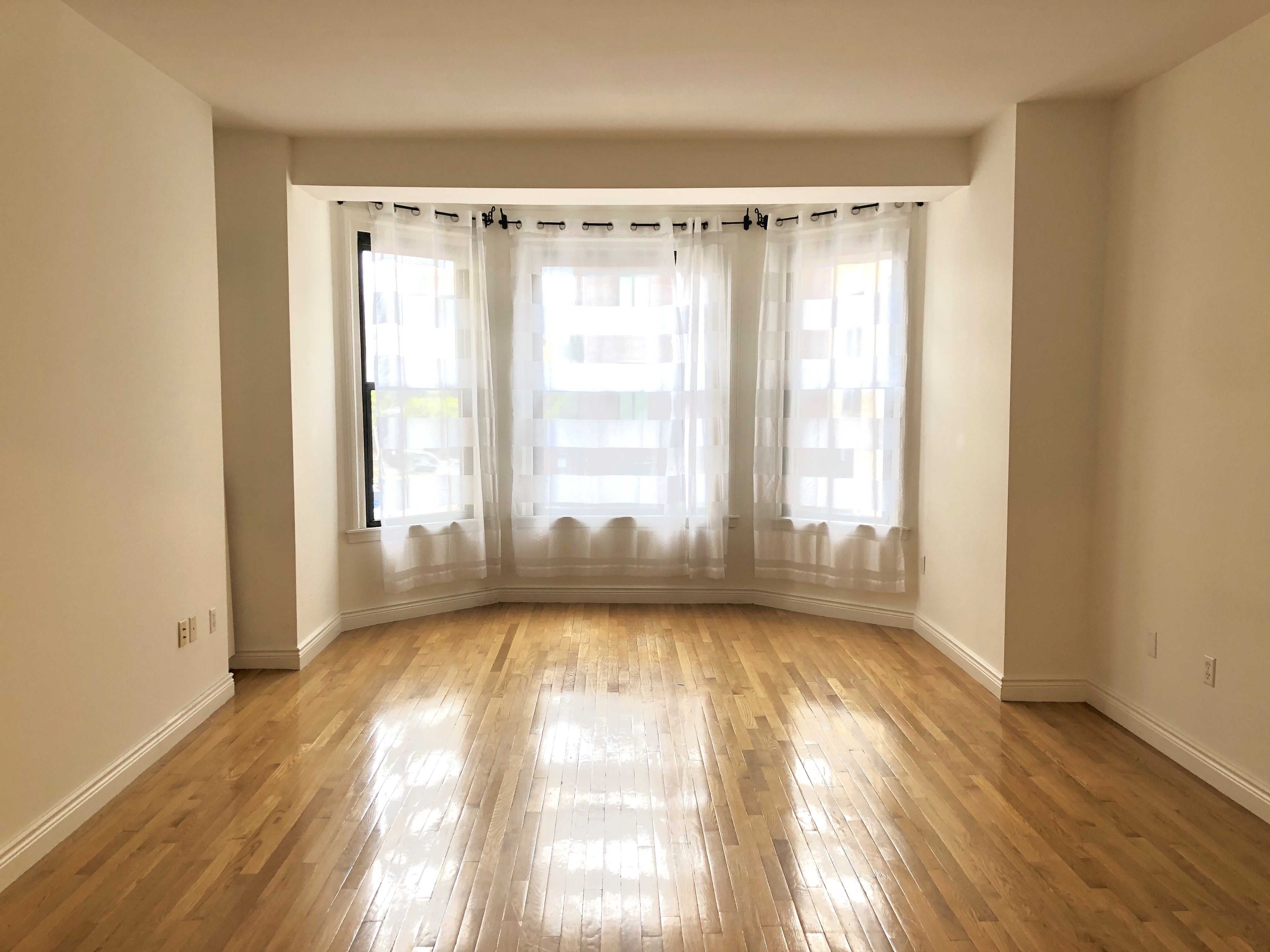 1 bed, 1 bath apartment for rent at 4 Charlesgate E Unit 37, Back Bay — photo 1 of 12
