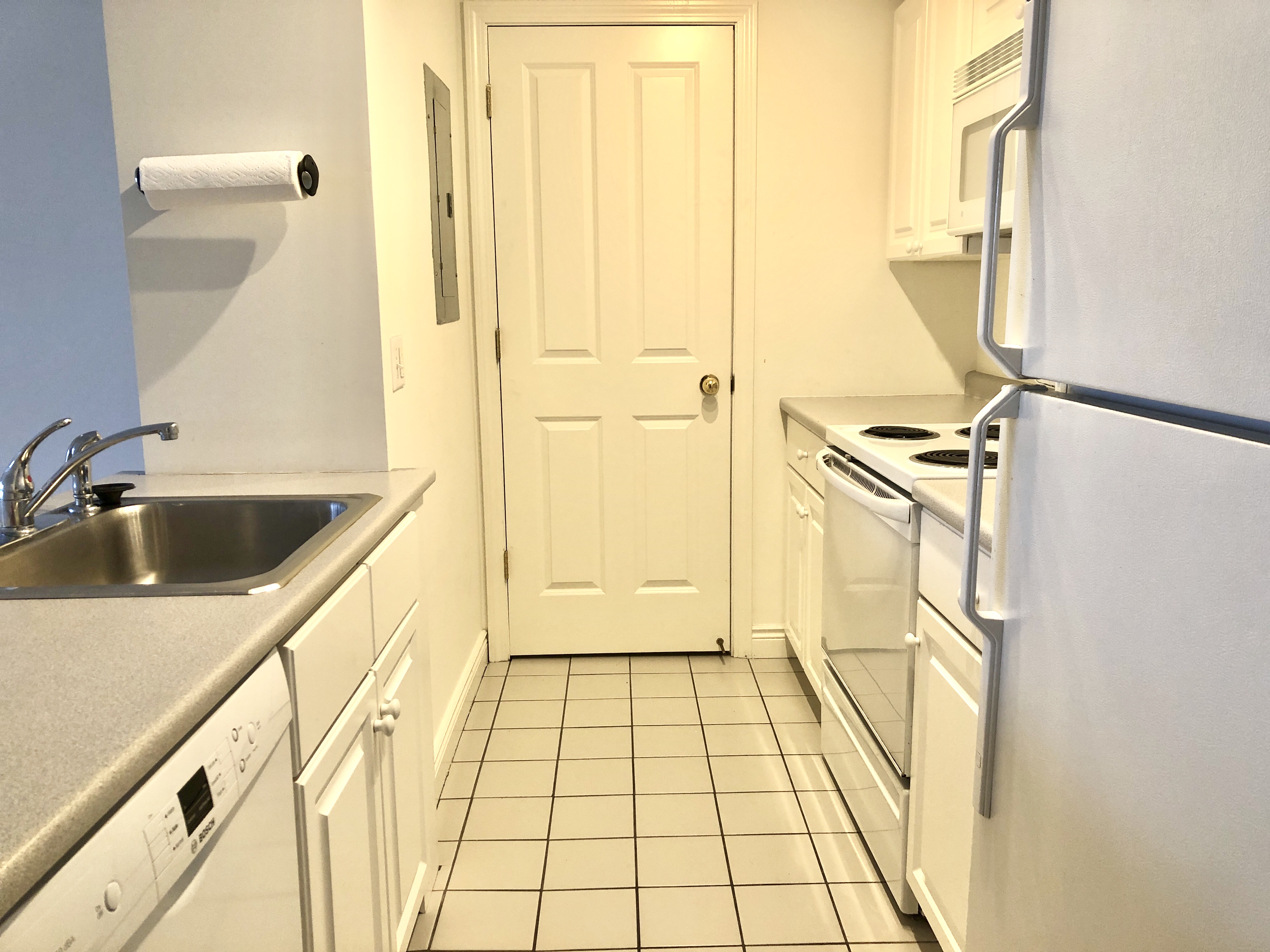 1 bed, 1 bath apartment for rent at 4 Charlesgate E Unit 37, Back Bay — photo 5 of 12