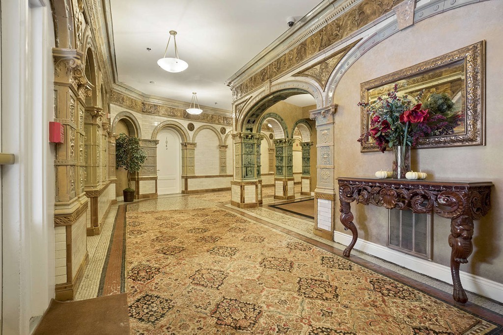 2 bed, 2 bath apartment for rent at 4 Charlesgate E Unit 405, Back Bay — photo 10 of 16