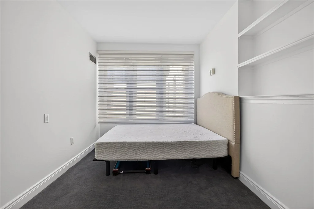 2 bed, 2 bath apartment for rent at 4 Charlesgate E Unit 701, Back Bay — photo 17 of 33