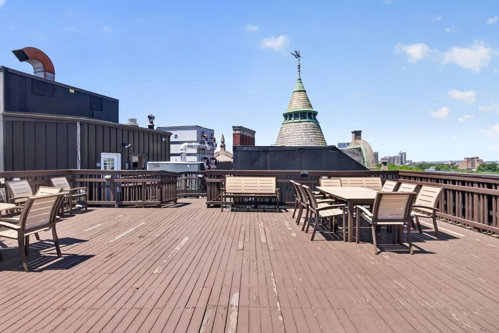 2 bed, 2 bath apartment for rent at 4 Charlesgate E Unit 701, Back Bay — photo 24 of 33
