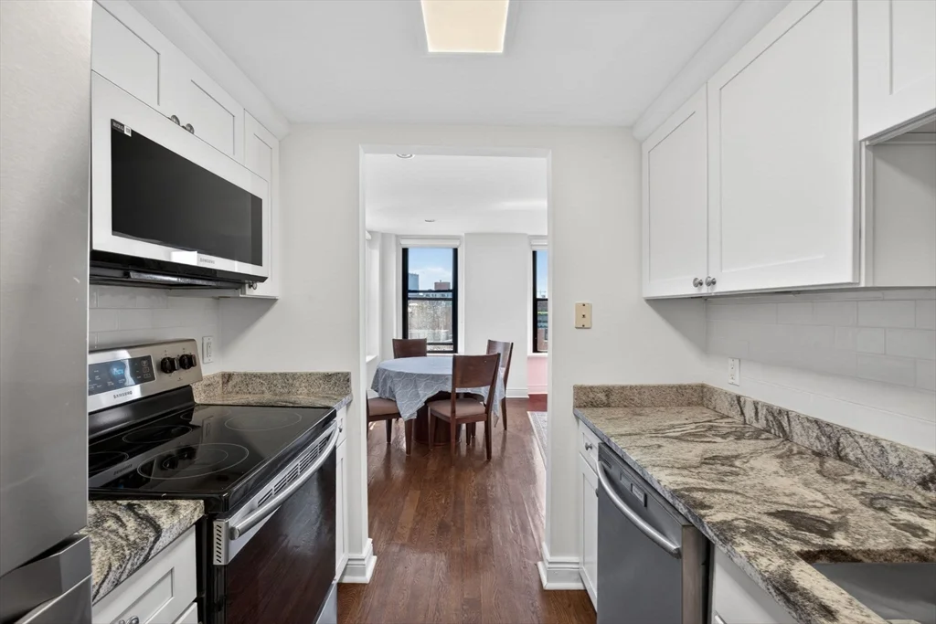 2 bed, 2 bath apartment for rent at 4 Charlesgate E Unit 701, Back Bay — photo 8 of 33