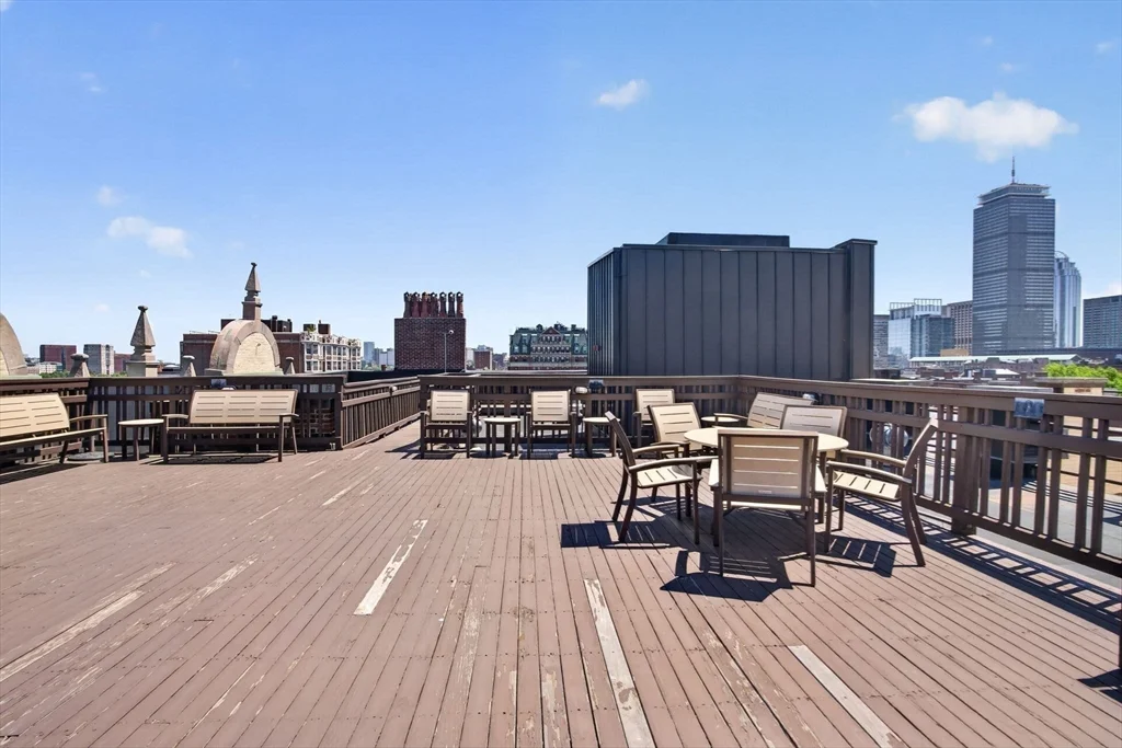 2 bed, 2 bath apartment for rent at 4 Charlesgate E Unit 701, Back Bay — photo 23 of 33