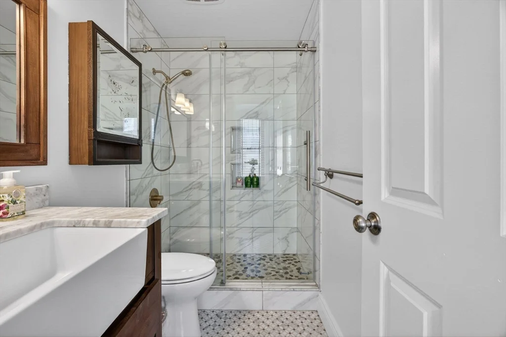 2 bed, 2 bath apartment for rent at 4 Charlesgate E Unit 701, Back Bay — photo 15 of 33